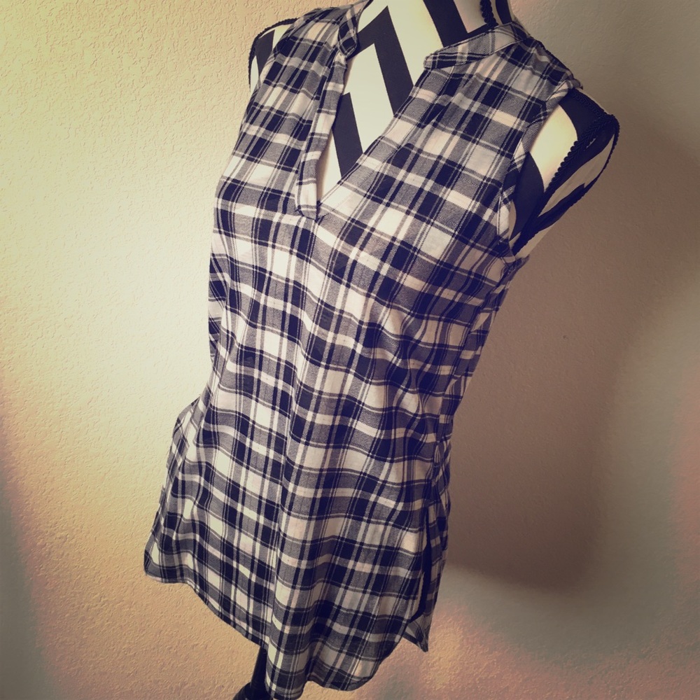 B&W Plaid Crochet Tank